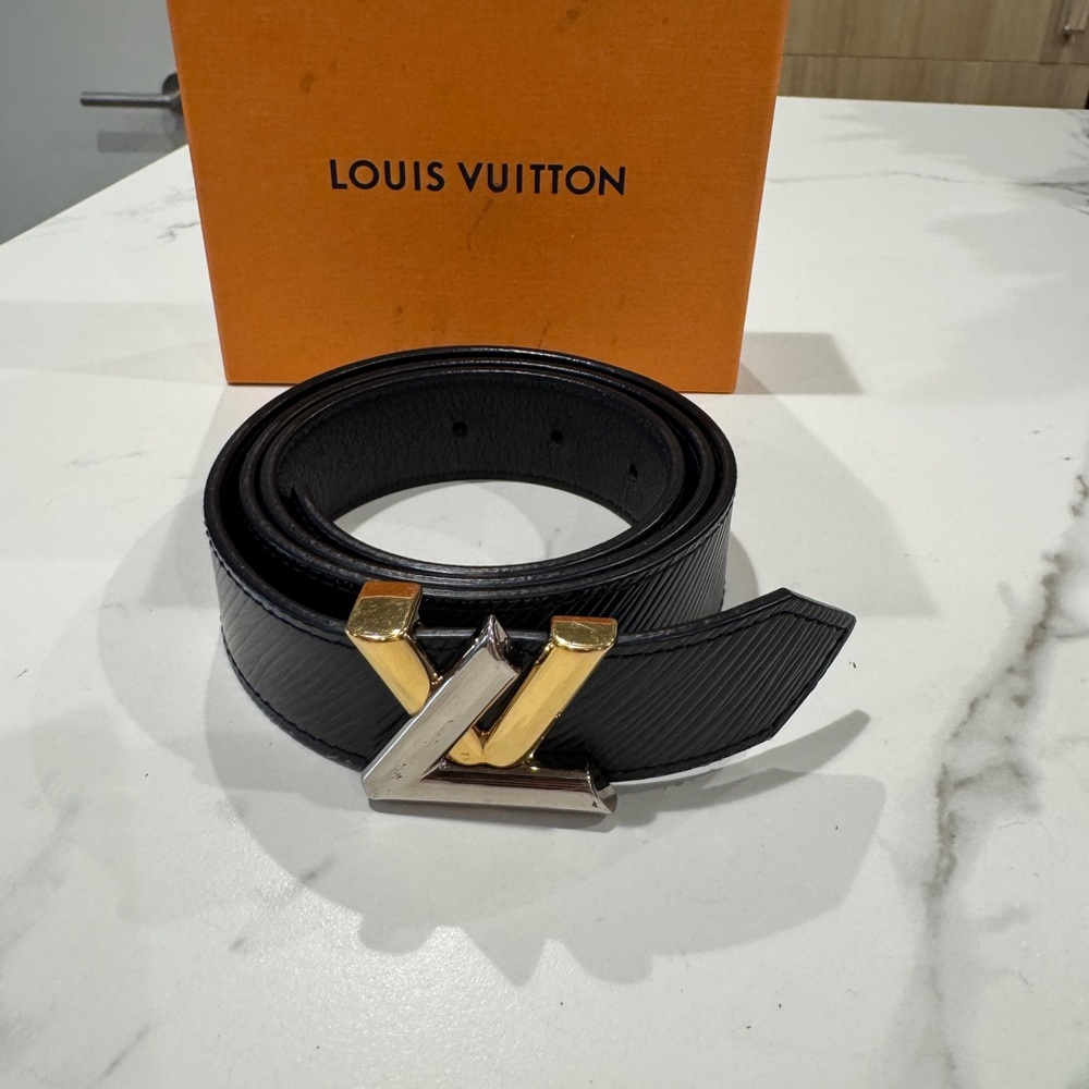 Louis Vuitton Black Epi Leather LV Twist Belt 81 CM